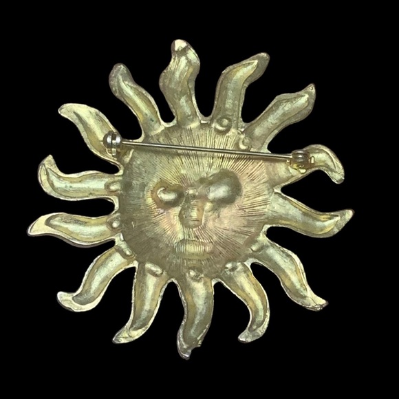 🚩SOLD🚩 Vintage Celestial Golden Sun Brooch Pin with Rhinestone Eyes - Picture 3 of 6